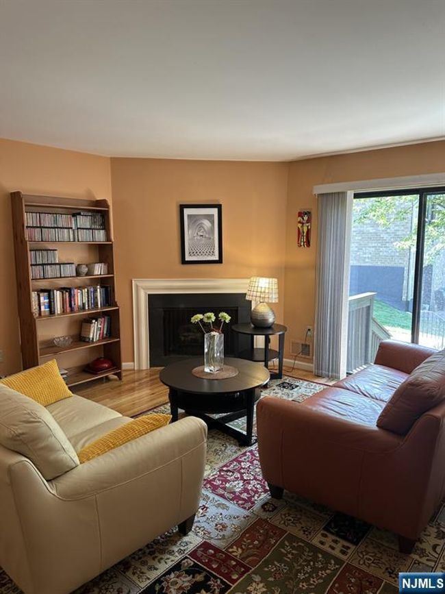 181 Long Hill Rd, House attached with 2 bedrooms, 3 bathrooms and null parking in Little Falls NJ | Image 13