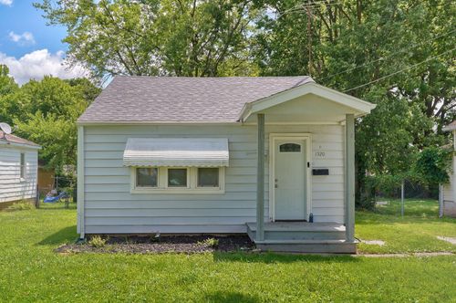 1520 N Rogers Ave, Springfield, MO, 65803-3856 | Card Image