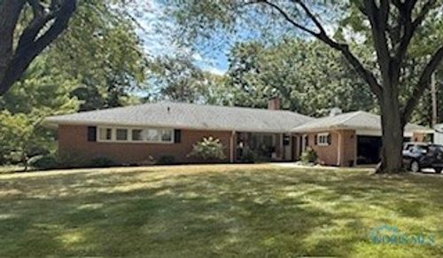 571 Parklane Dr, Woodville, OH, 43469-9746 | Card Image