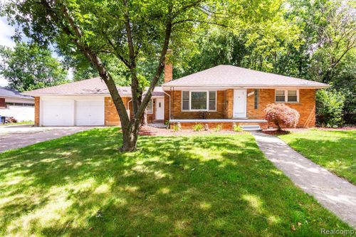 20023 Woodside Street, Harper Woods, MI, 48225 | Card Image