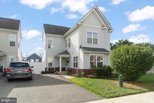 605 Beideman Ave, CAMDEN, NJ, 08105-1544 | Card Image