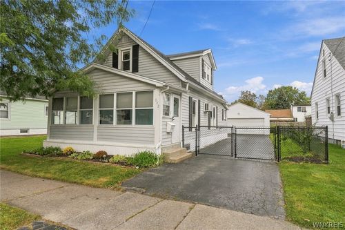 102 16th Ave, North Tonawanda, NY, 14120-3222 | Card Image