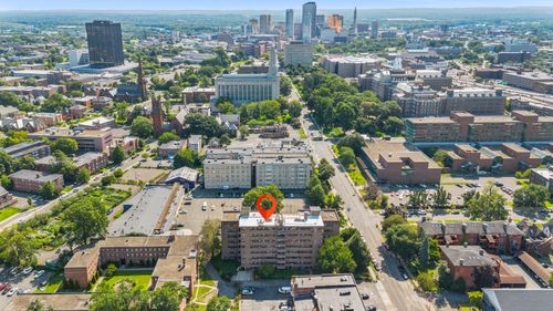 apt-f5-230 Farmington Ave, Hartford, CT, 06105-3505 | Card Image