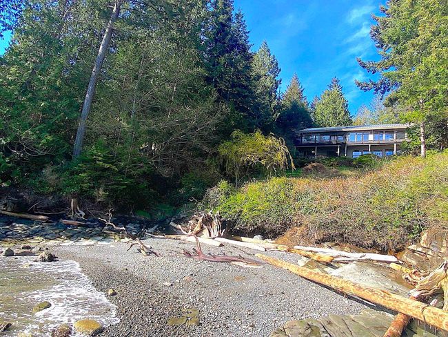 229 Mary Ann Point, House other with 4 bedrooms, 3 bathrooms and null parking in Galiano Island BC | Image 25