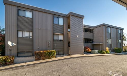 apt-323-429 King St, Wenatchee, WA, 98801-2858 | Card Image