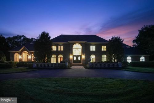 712 Kimberly Dr, Moorestown, NJ, 08057-4407 | Card Image