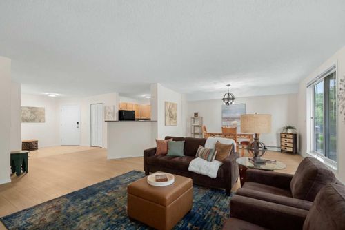2110-2518 Fish Creek Blvd Sw, Calgary, AB, T2Y4T6 | Card Image