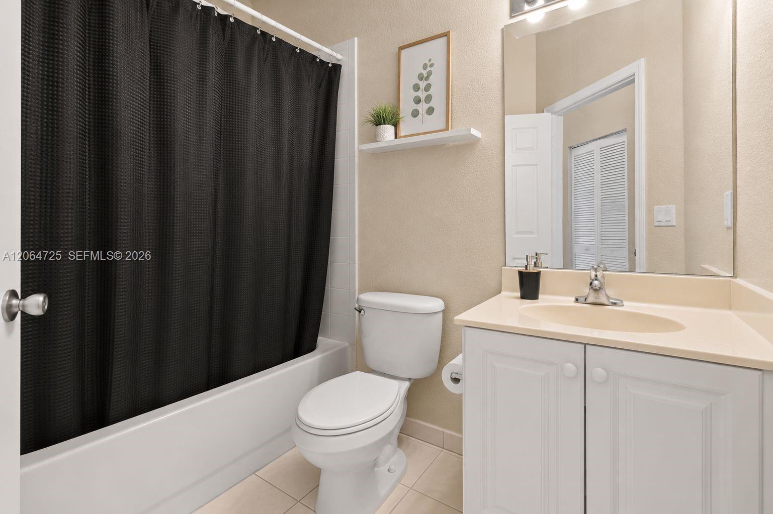 Residential in Riviera Beach 4