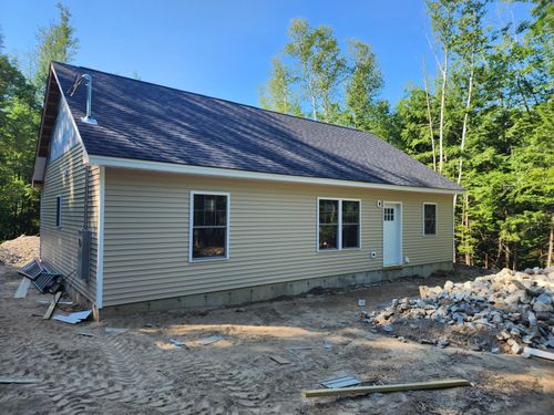 389 Mansion Road, Hollis, ME, 04042 | Card Image