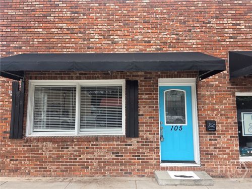 b-105 N Laurel St, Springfield, GA, 31329-6848 | Card Image