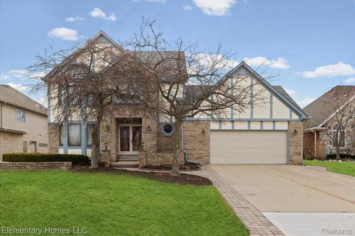 51637 Baker Rd, Chesterfield, MI, 48047-3133 | Card Image