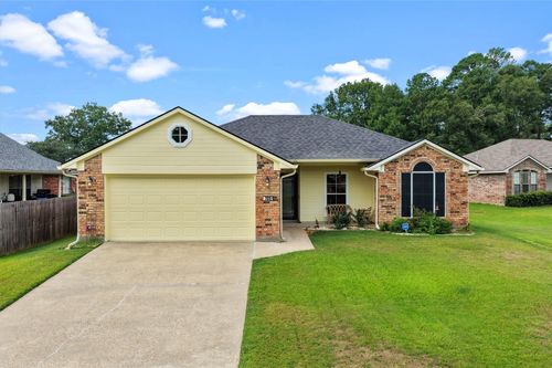 705 Crooked Creek Cir, Shreveport, LA, 71118-4151 | Card Image