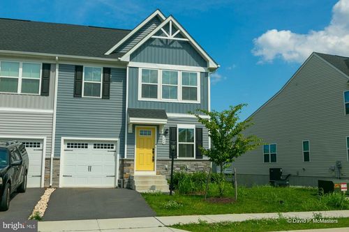 124 Goudhurst St, MARTINSBURG, WV, 25405-1171 | Card Image