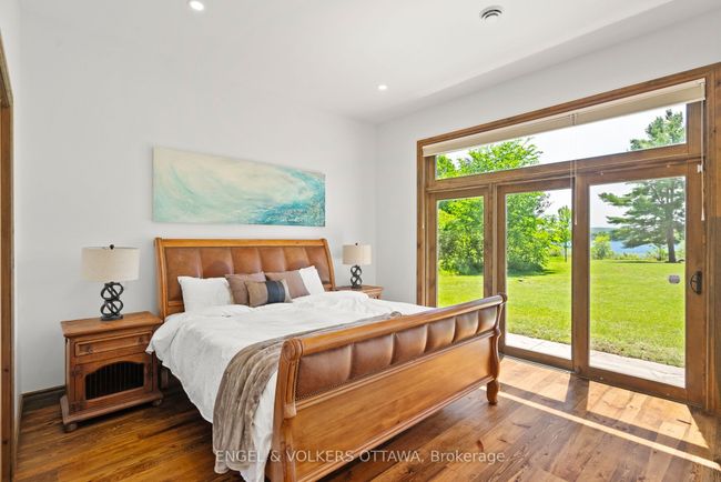 159 Bluff Point Dr, House other with 9 bedrooms, 7 bathrooms and 17 parking in Calabogie ON | Image 16