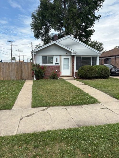 12636 S Loomis St, Calumet Park, IL, 60827-6121 | Card Image