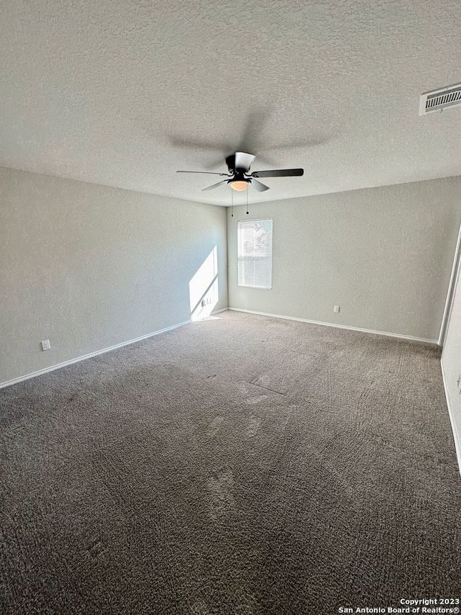 5206 Everett Loop, House other with 3 bedrooms, 2 bathrooms and null parking in Converse TX | Image 6