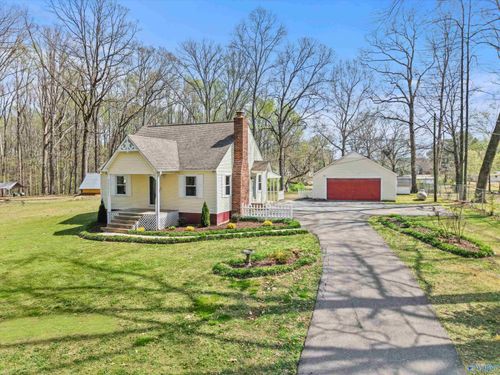 16724 Sandy Ln, Athens, AL, 35613-6759 | Card Image
