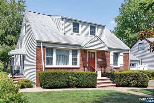 293 Ramapo Ave, Maywood, NJ, 07607-1105 | Card Image