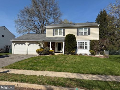 3 Mill Ln, Dayton, NJ, 08810-1601 | Card Image