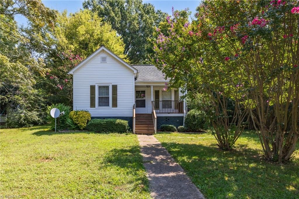 Park Cir, Lexington, NC 27295