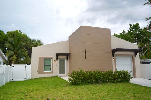 2941 Nw 7th Ct, Fort Lauderdale, FL, 33311-6601 | Card Image