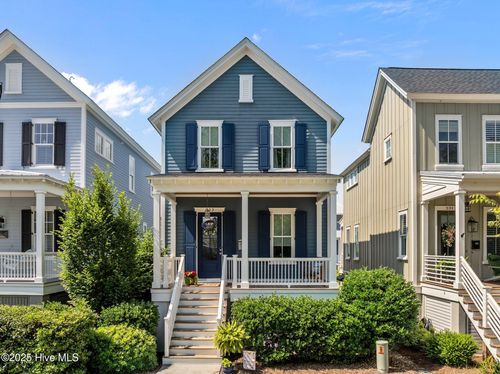 233 E Water St, Washington, NC, 27889-5048 | Card Image