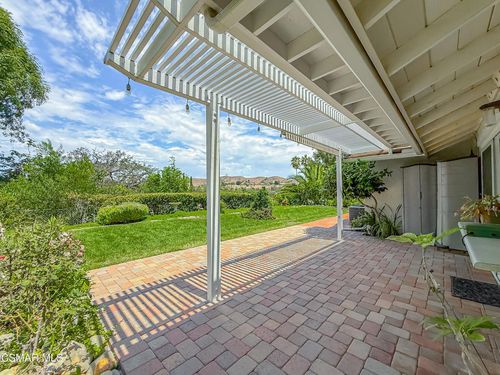 29249 Hillrise Dr, Agoura Hills, CA, 91301-1533 | Card Image