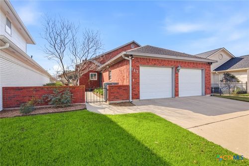 113 Charleston Dr, Victoria, TX, 77904-3824 | Card Image