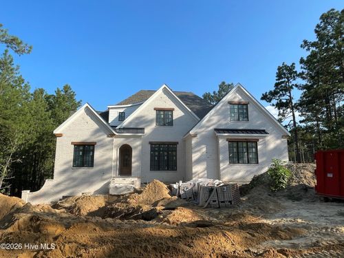 160 Westwood Rd, Pinehurst, NC, 28374-8551 | Card Image