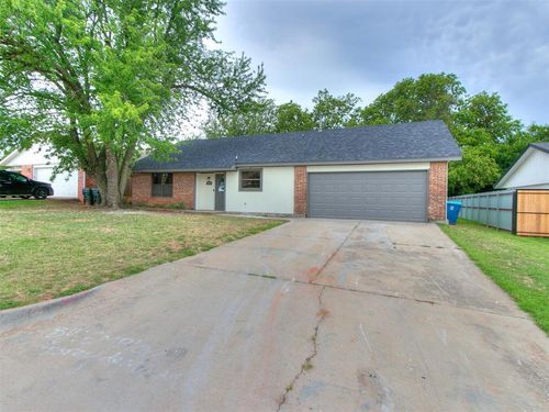 3803 Penny Dr, Midwest City, OK, 73110-3640 | Card Image