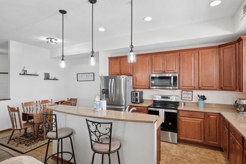 101-1846 Plymouth Ln, Chanhassen, MN, 55317-4673 | Card Image