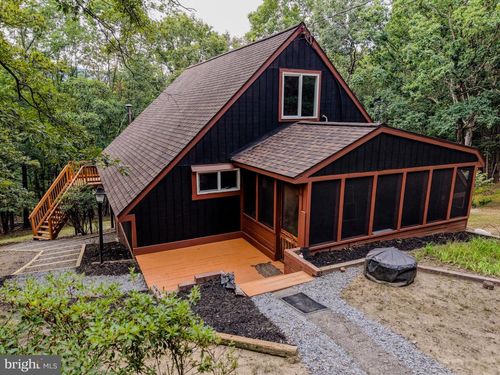 843 Cedar Run Ln, GREAT CACAPON, WV, 25422 | Card Image
