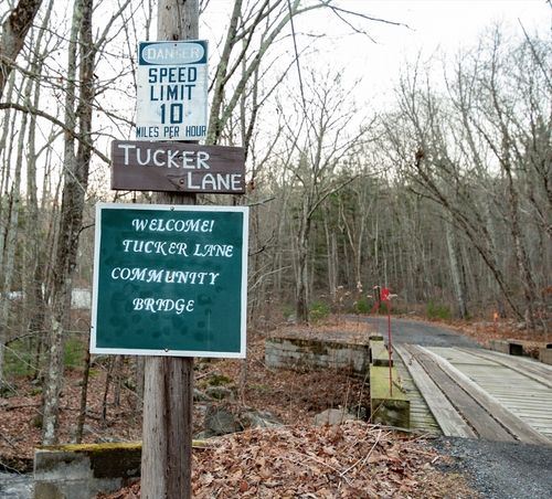 36 Tucker Ln, Sutton, MA, 01590 | Card Image