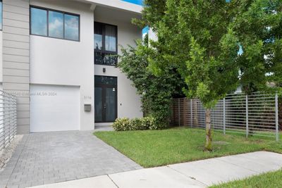 3116 Carter Street, Townhouse with 4 bedrooms, 4 bathrooms and null parking in Miami FL | Image 2