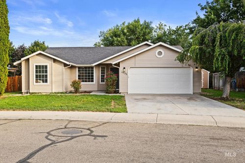 1535 E Oakridge Dr, Boise, ID, 83716-5793 | Card Image