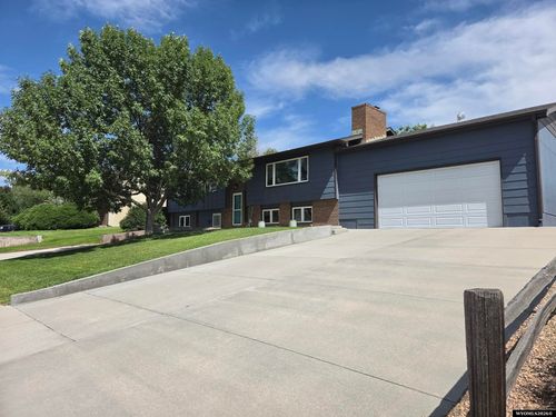 231 Hillcrest Dr, Torrington, WY, 82240-2617 | Card Image