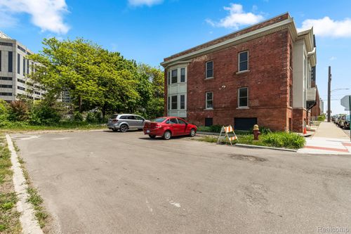a-1450 6th St, Detroit, MI, 48226-2404 | Card Image