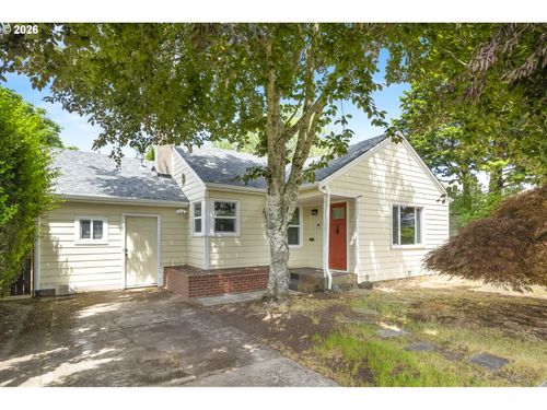 9251 Se Salmon St, Portland, OR, 97216-2119 | Card Image
