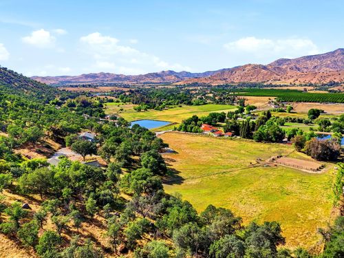 33435 Globe Drive, Springville, CA, 93265 | Card Image
