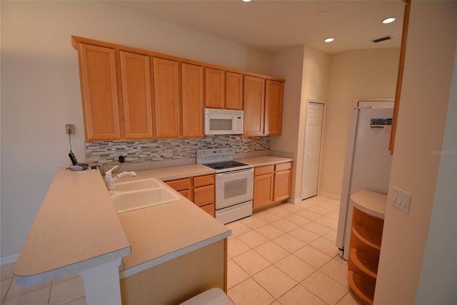 101 Goldenrain Cove, House other with 3 bedrooms, 2 bathrooms and null parking in Winter Springs FL | Image 11