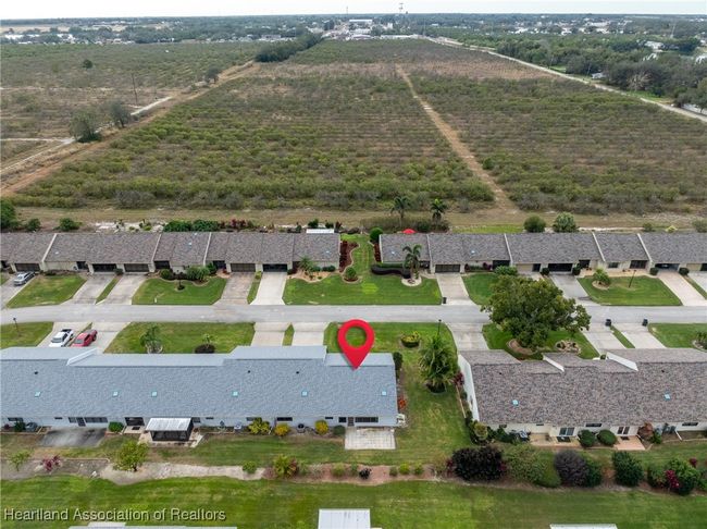 321 Grove Cir, Condo with 2 bedrooms, 2 bathrooms and null parking in AVON PARK FL | Image 17