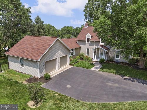 1126 Saint Andrews Ct, York, PA, 17408-9459 | Card Image