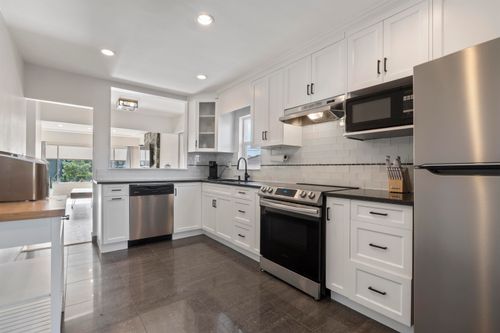4136 Skeena St, Vancouver, BC, V5R2L3 | Card Image