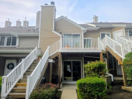 41 Stevens Ct, Bedminster, NJ, 07921-1847 | Card Image