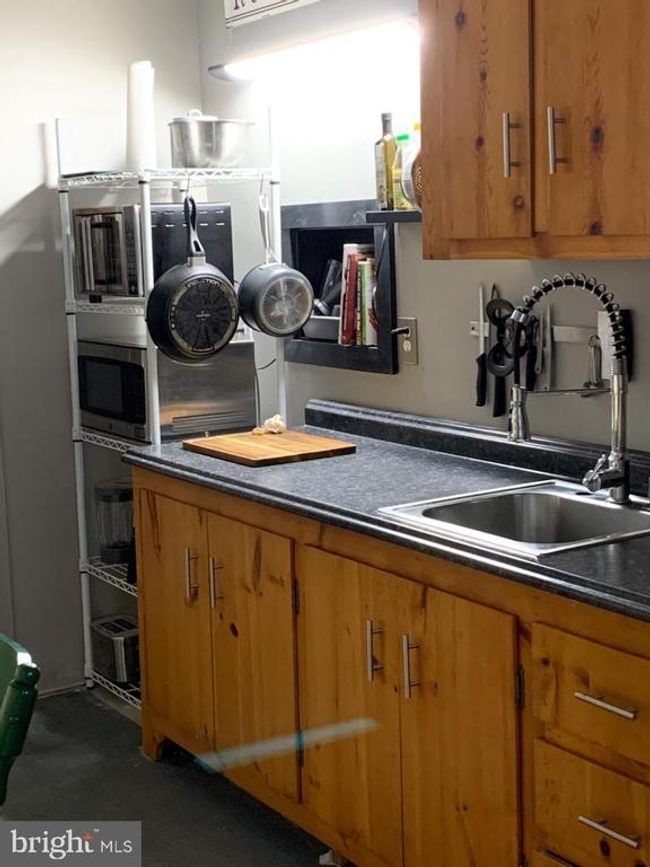 9054 William Penn Hwy, House other with 4 bedrooms, 2 bathrooms and null parking in MIFFLINTOWN PA | Image 41