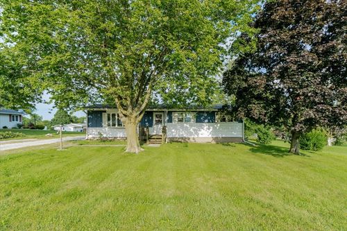 25203 N 2175 East Rd, Lexington, IL, 61753-7521 | Card Image