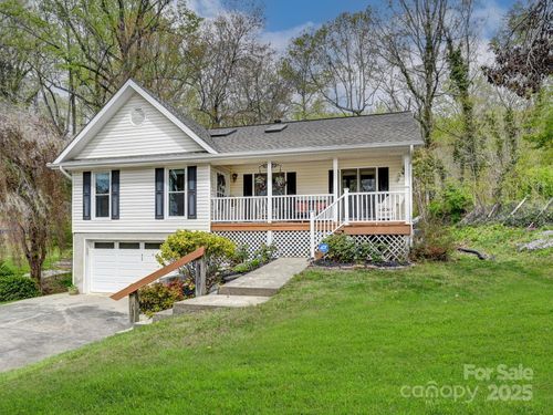 417 Royal Pines Dr, Arden, NC, 28704-2918 | Card Image