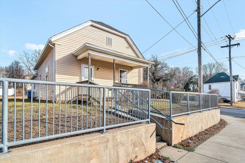 1001 Hanover Ave Nw, Roanoke, VA, 24017-6313 | Card Image