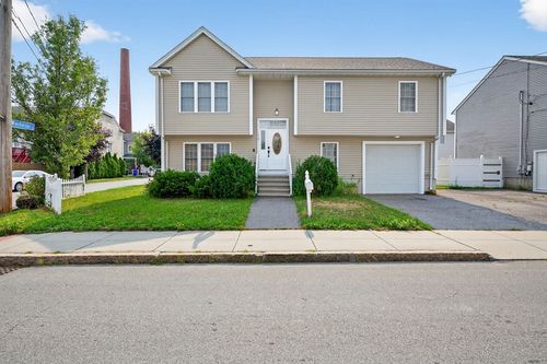 172 Stevens St, Fall River, MA, 02721-5108 | Card Image