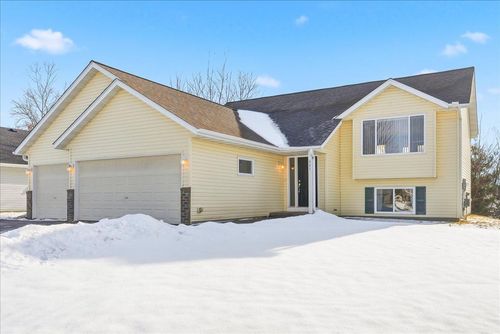 821 River Ter, PRESCOTT, WI, 54021-7043 | Card Image